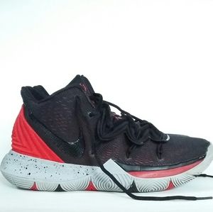 Kyrie 5 Breds